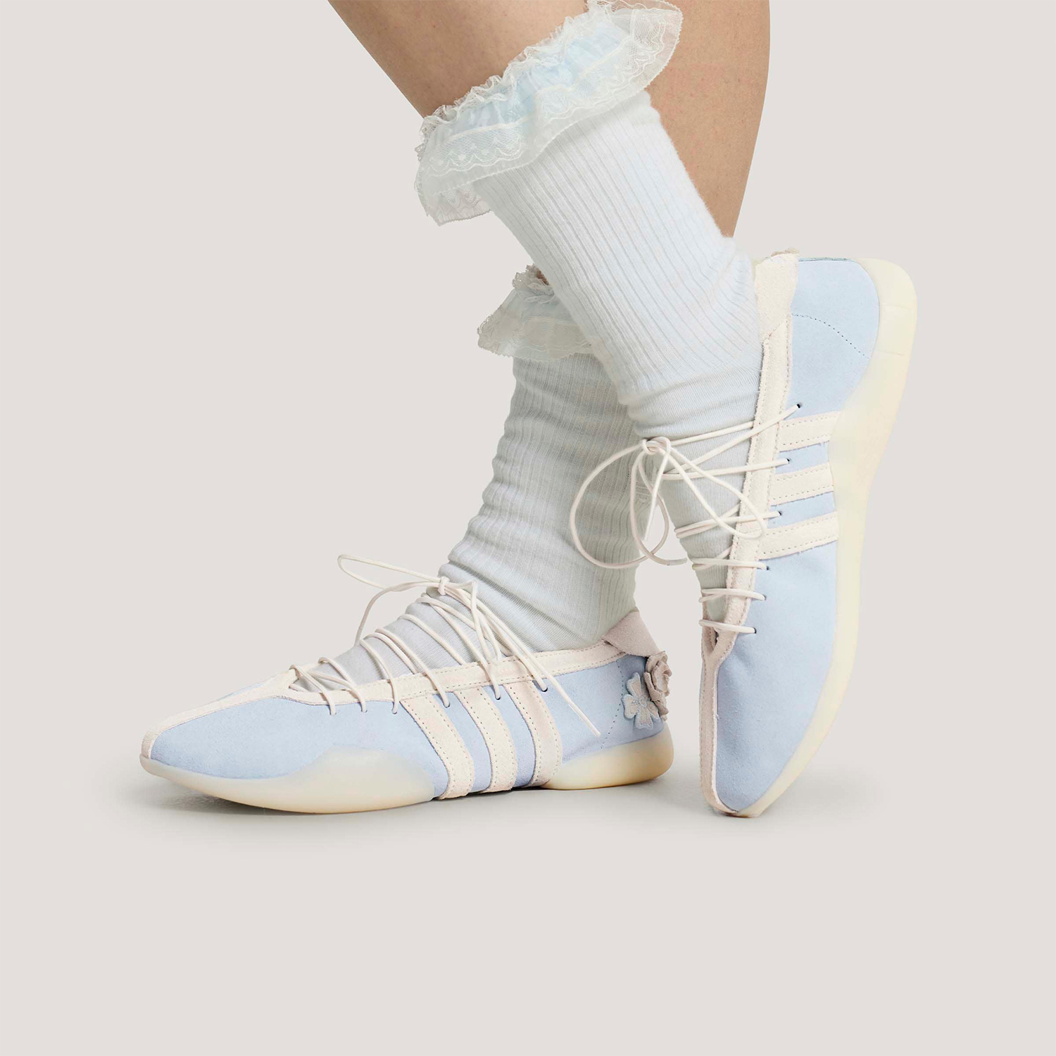 Adidas Shoes Samba - أحذية نسائية أصلية من أديداس بتصميم