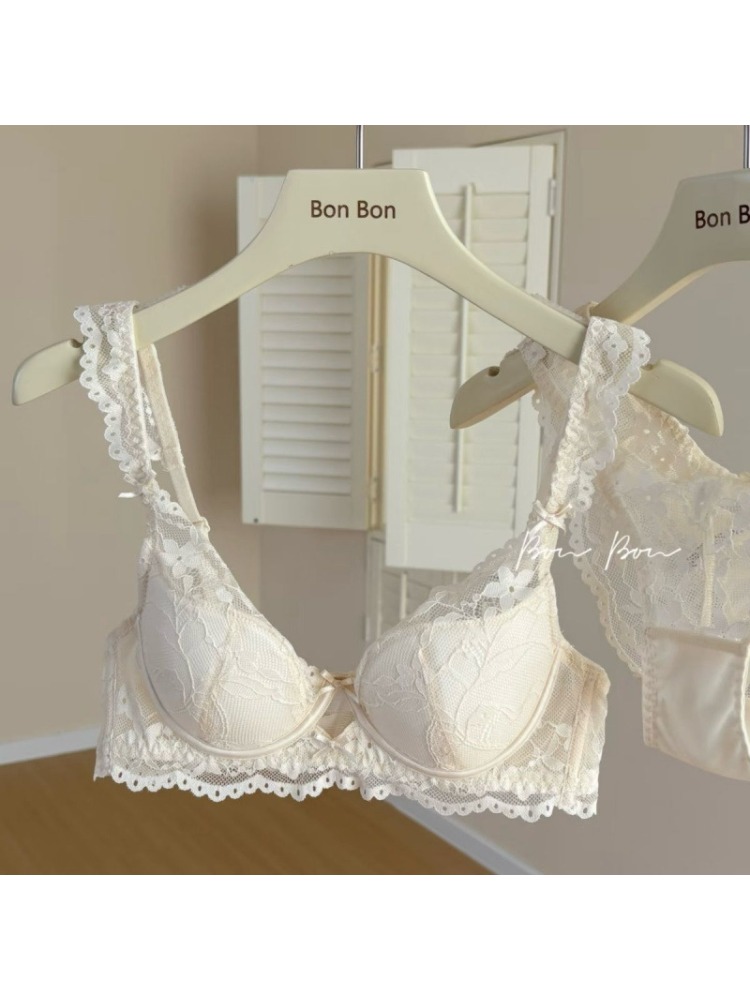 Push Up Bra Padded - YUQI طقم حمالة صدر ولباس داخلي