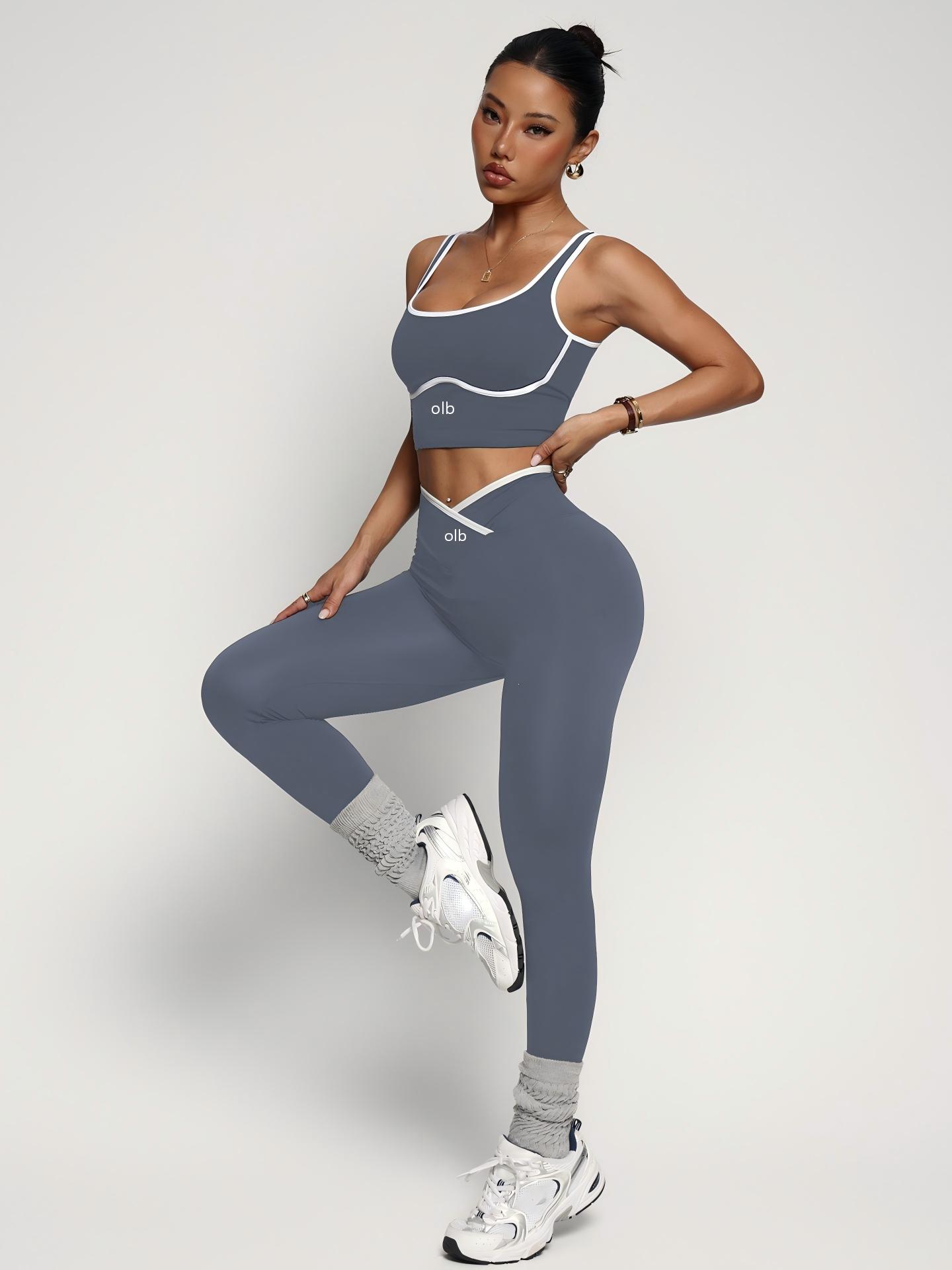 طقم رياضي جديد من قطعتين: حمال - مراجعة Sports Bra High Impact وسعره